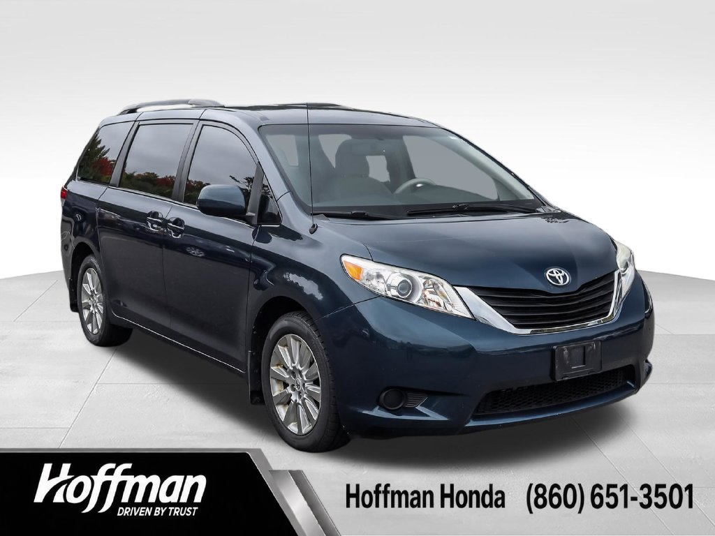 2011 Toyota Sienna LE