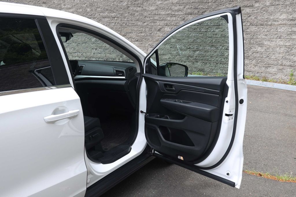 2025 Honda Odyssey 18