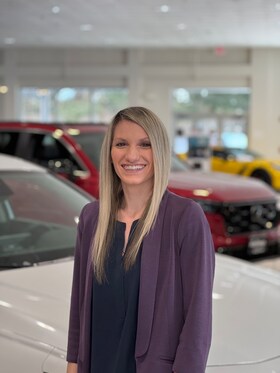 Staff member Ana Gremli from 8dd912b94811