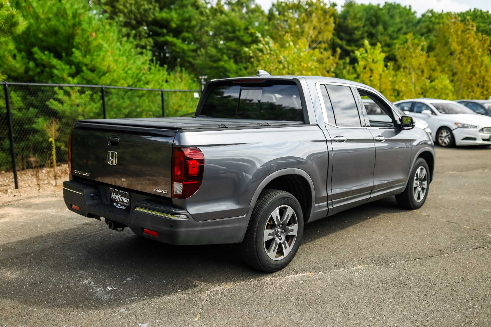 2017 Honda Ridgeline RTL-E photo 2