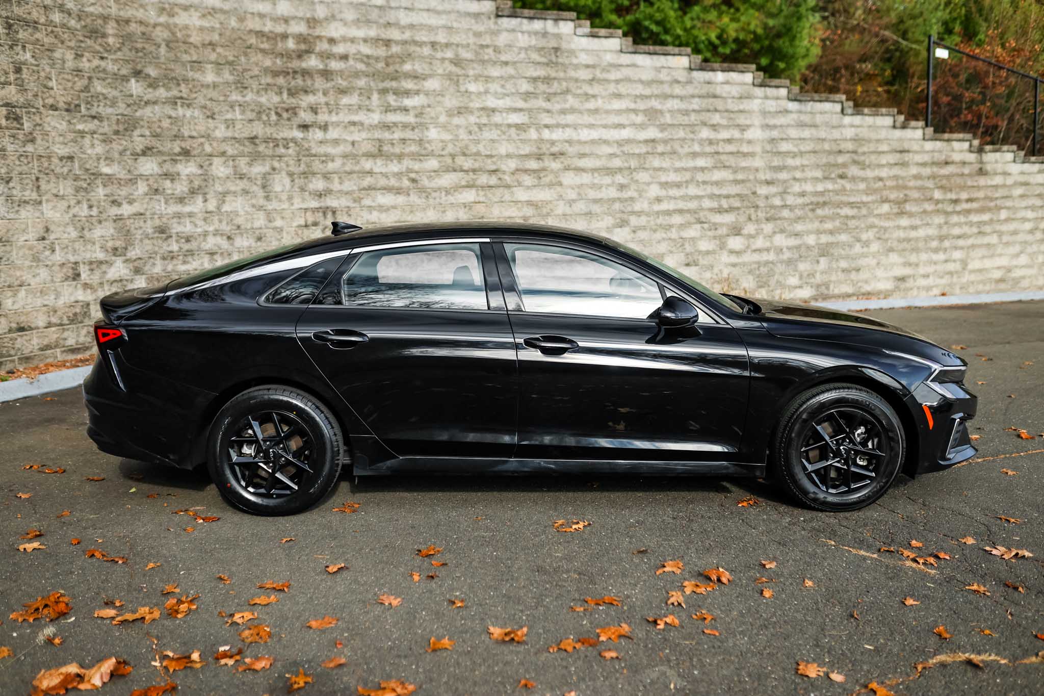 2025 Kia K5 LXS photo 3