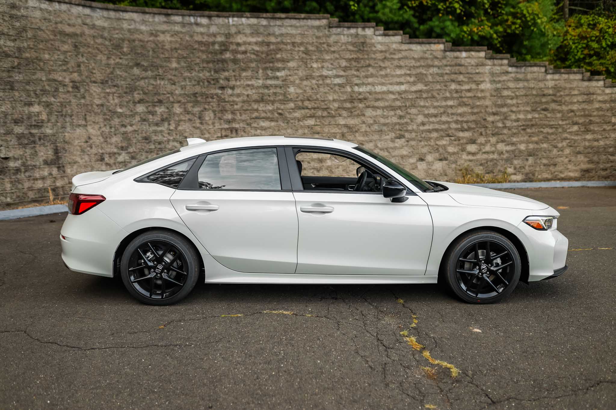 2026 Honda Civic Hybrid Sport photo 2