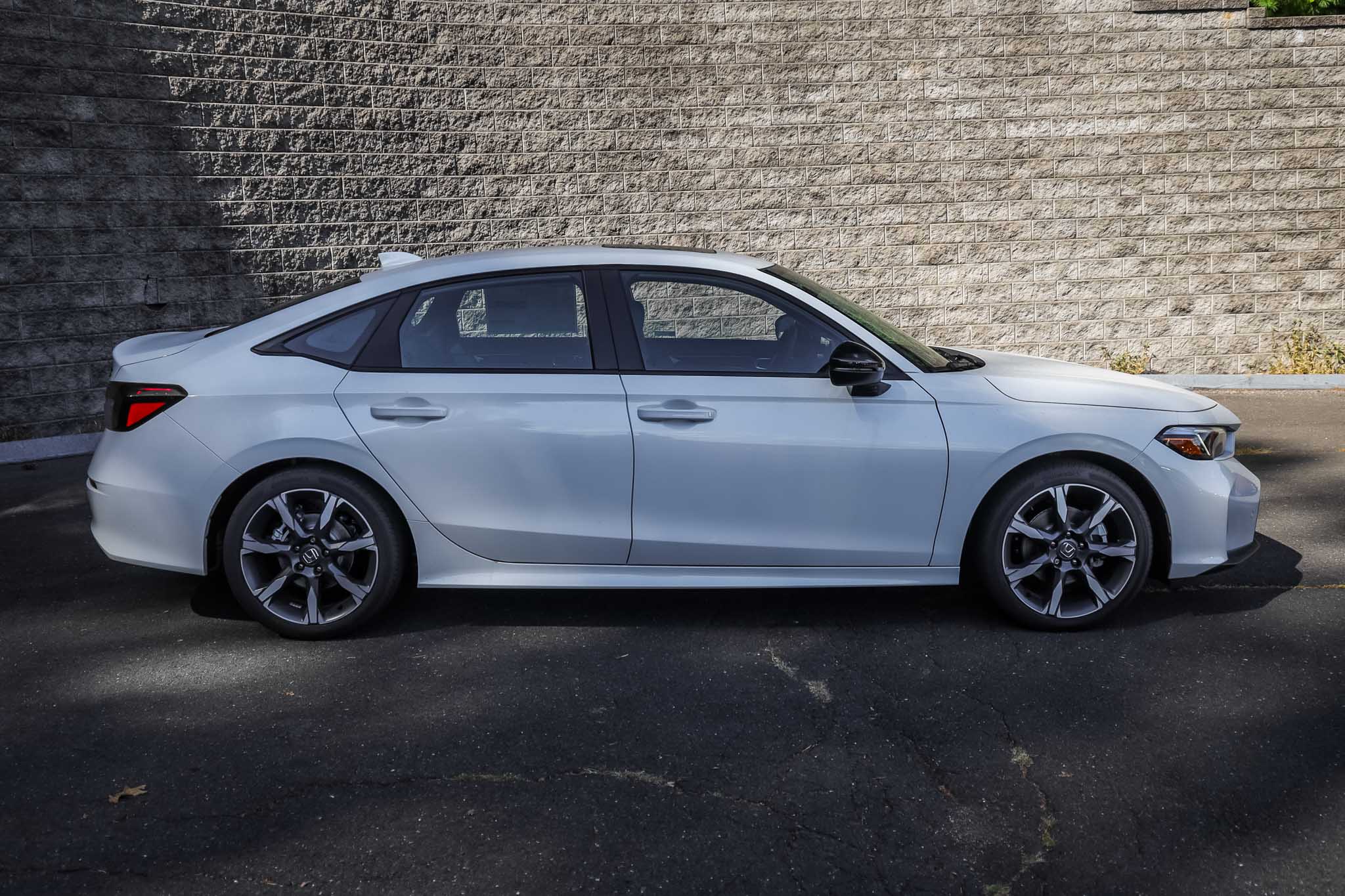 2026 Honda Civic Hybrid Sport Touring photo 2
