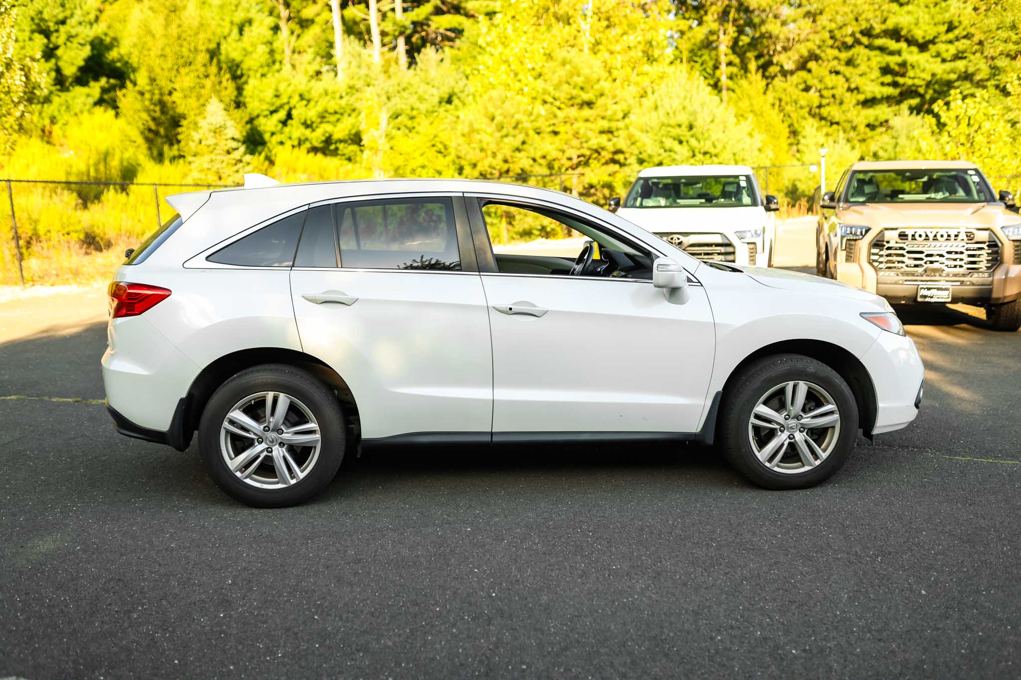 Used 2015 Acura RDX Technology Package with VIN 5J8TB4H53FL011193 for sale in Simsbury, CT