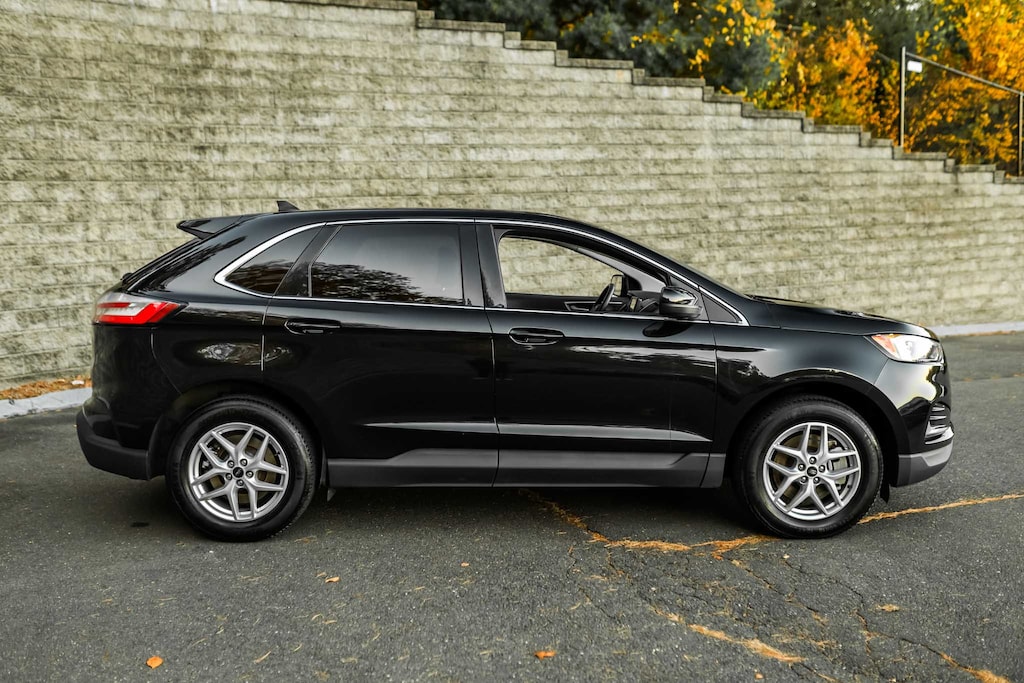 Used 2023 Ford Edge SEL SUV