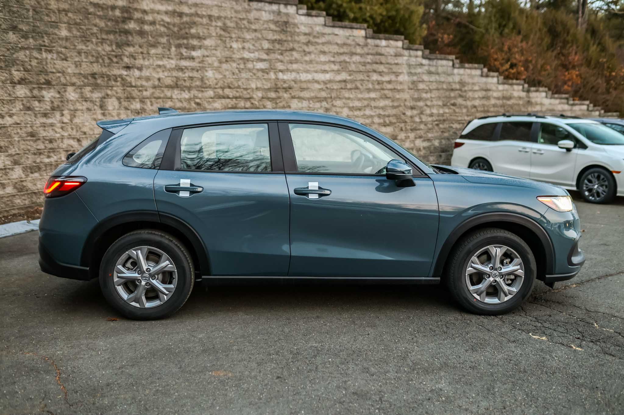 2026 Honda HR-V LX photo 2