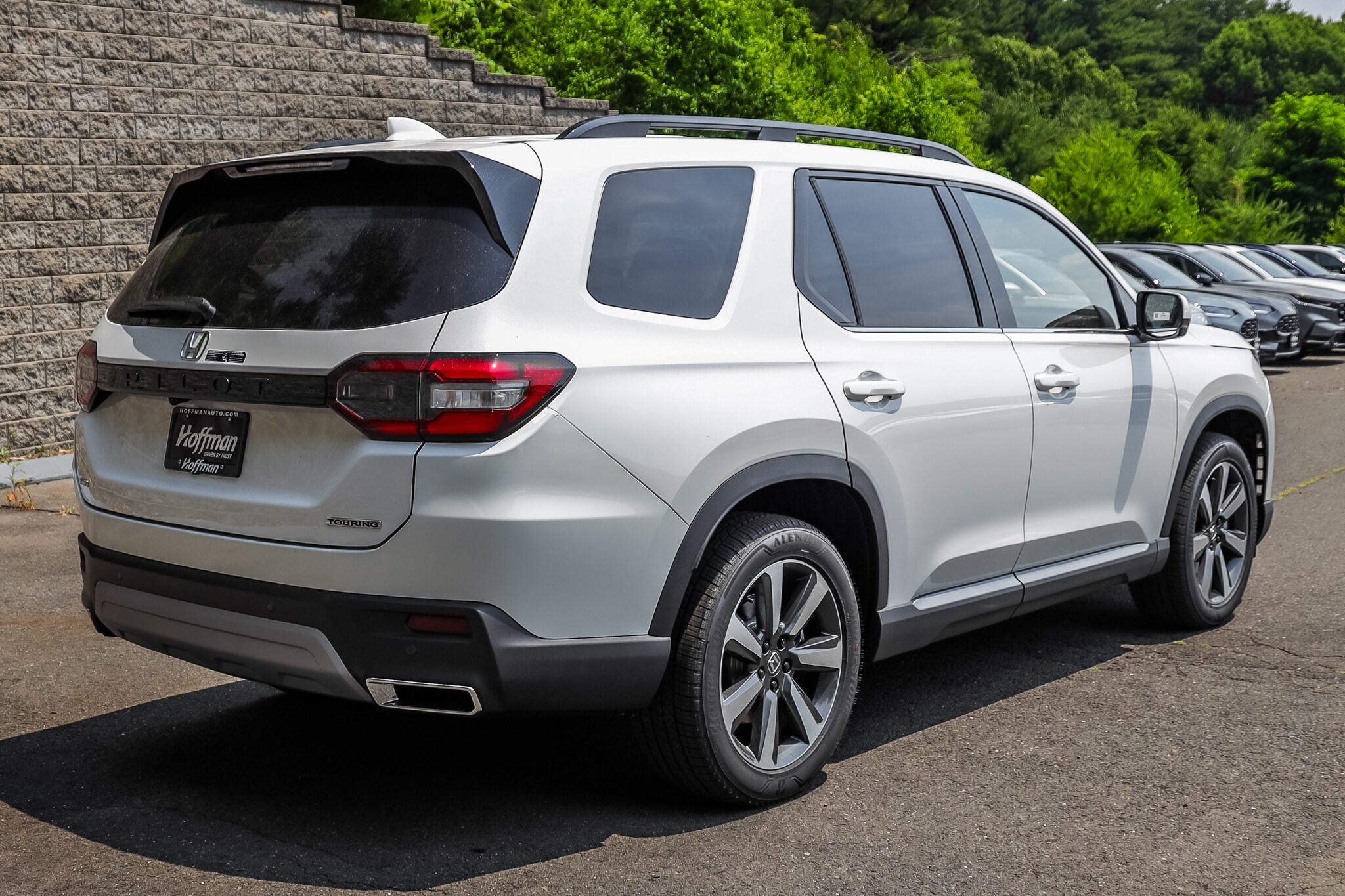 2025 Honda Pilot Touring photo 3