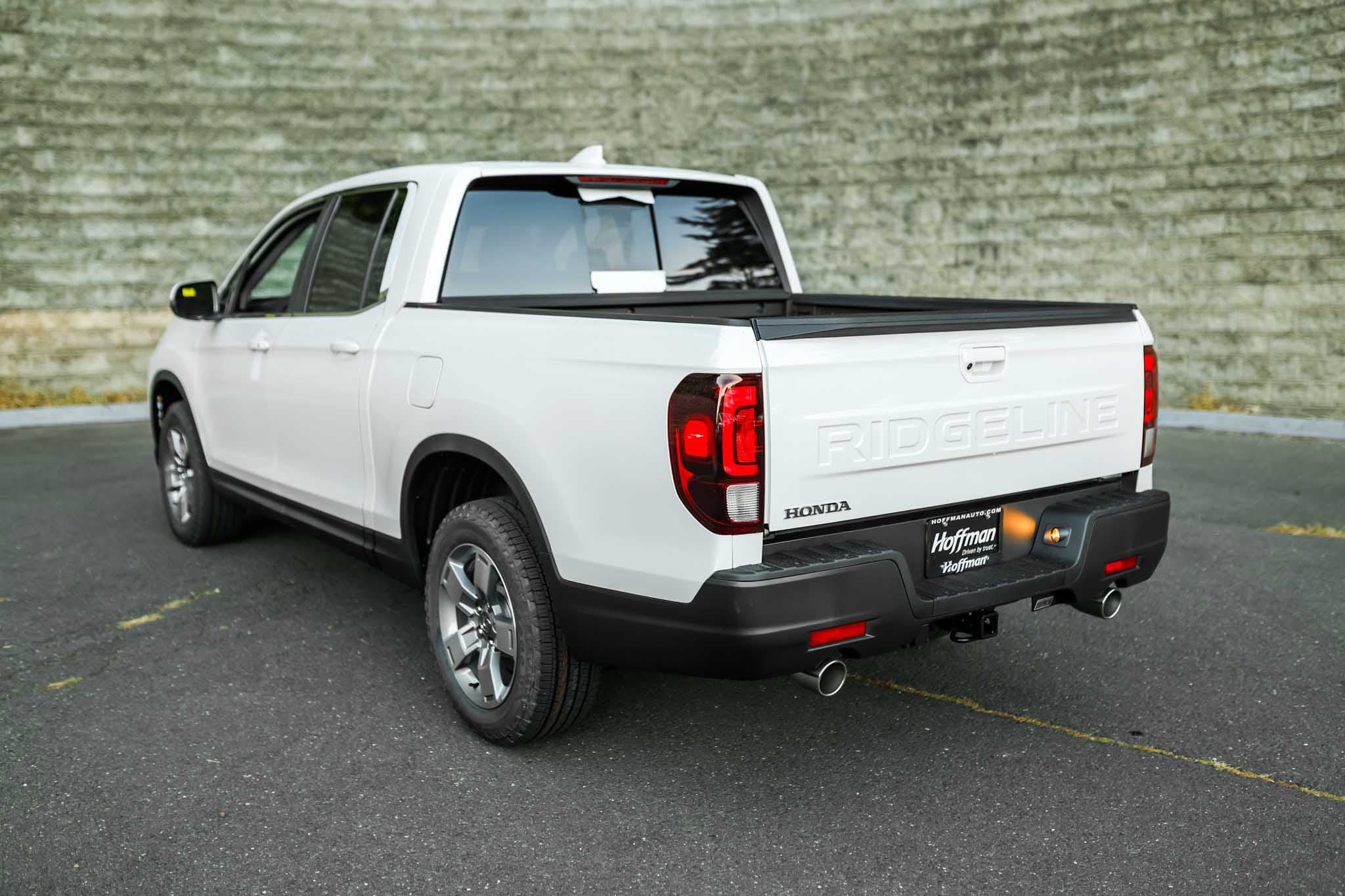 2025 Honda Ridgeline RTL photo 3