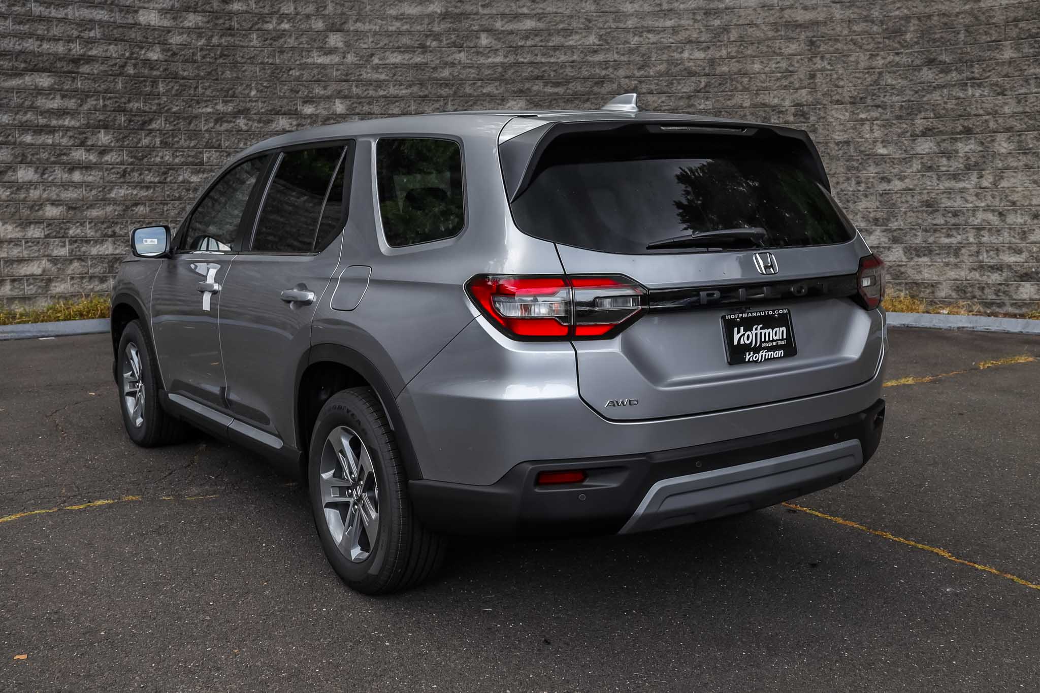 2025 Honda Pilot EX-L photo 3