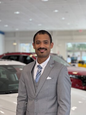 Staff member Eduardo Cuello Lopez from 8dd912b94811