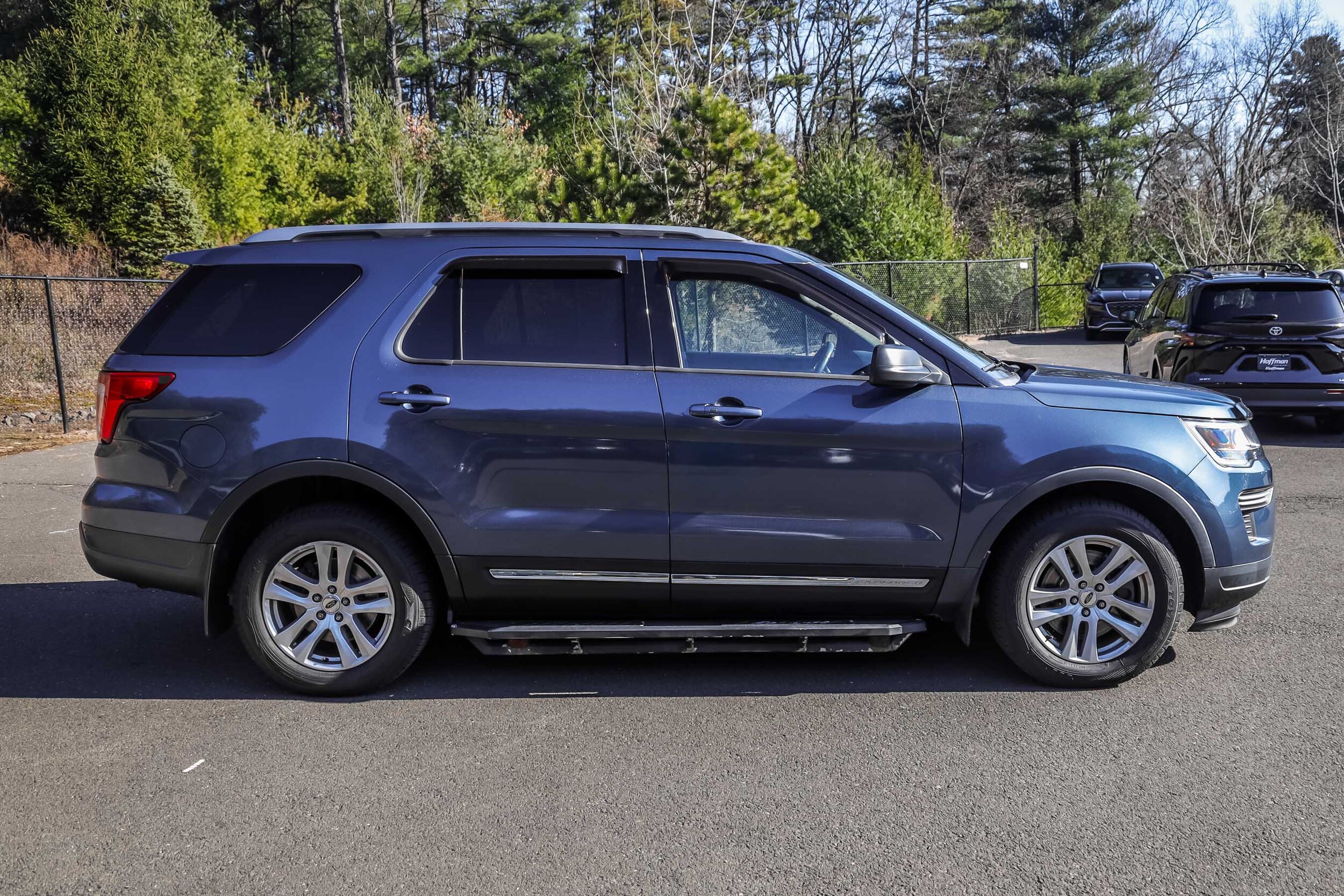 2018 Ford Explorer XLT photo 2