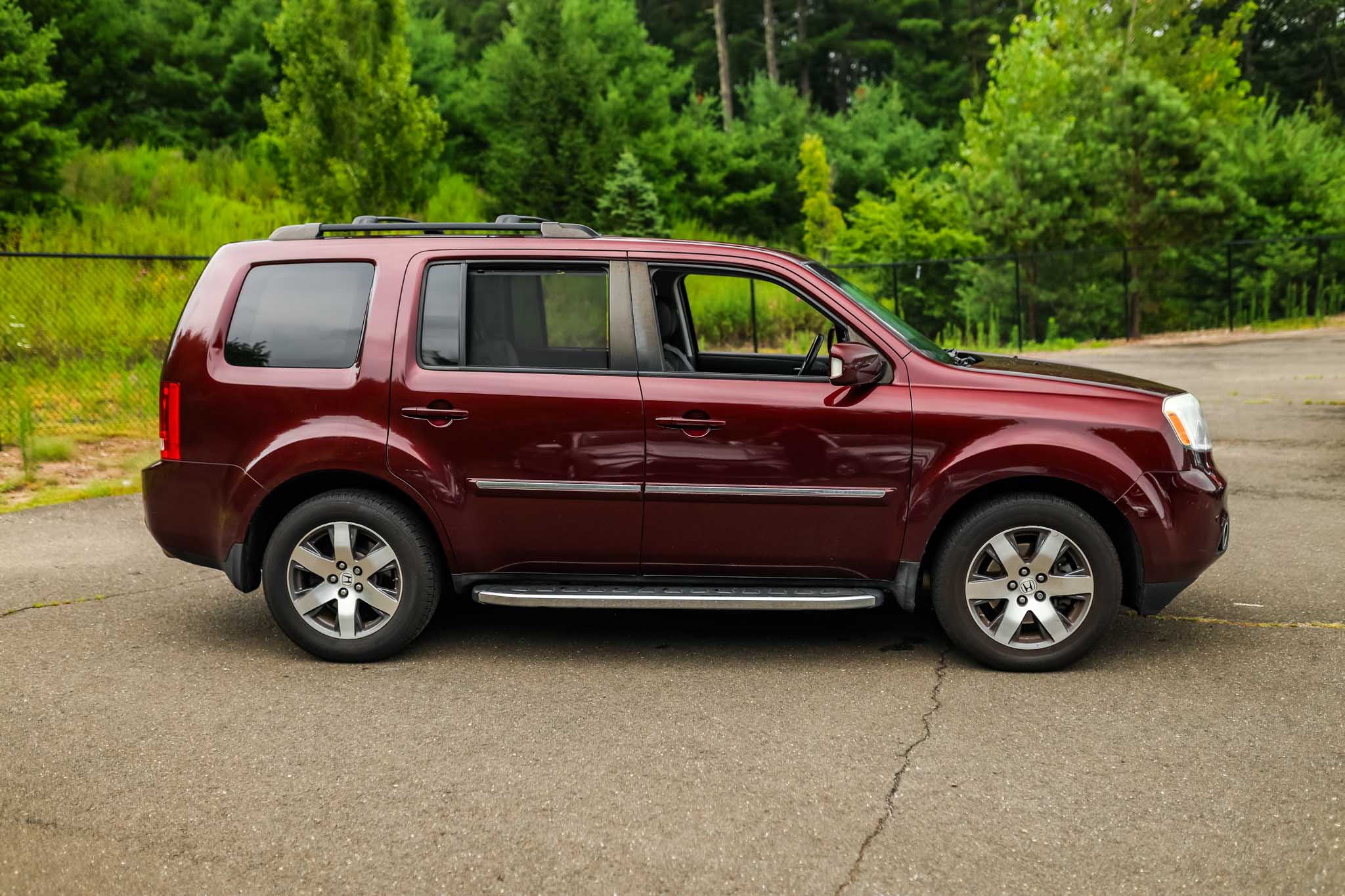 Used 2012 Honda Pilot Touring with VIN 5FNYF4H94CB020608 for sale in Simsbury, CT