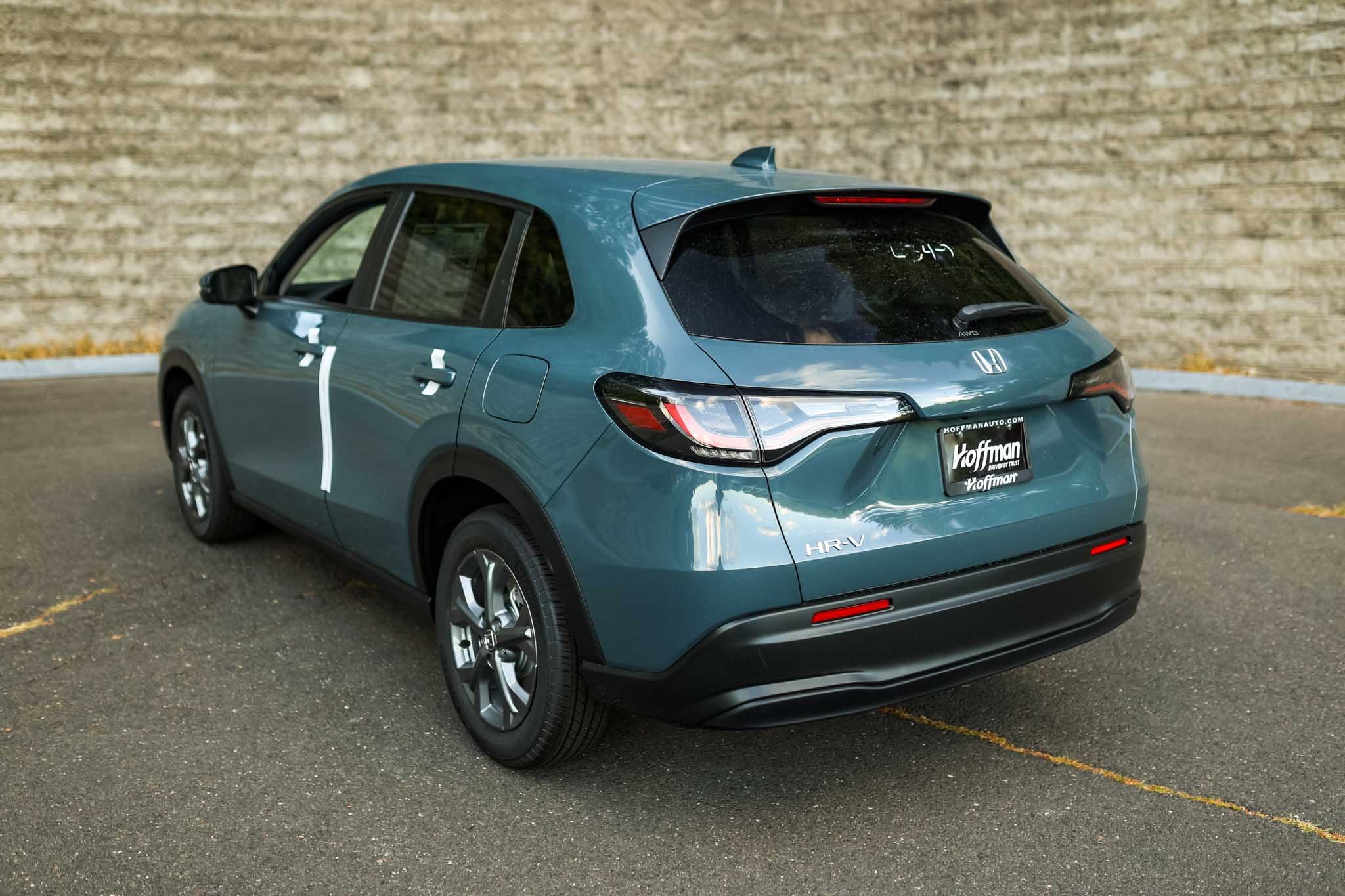 2026 Honda HR-V LX photo 4