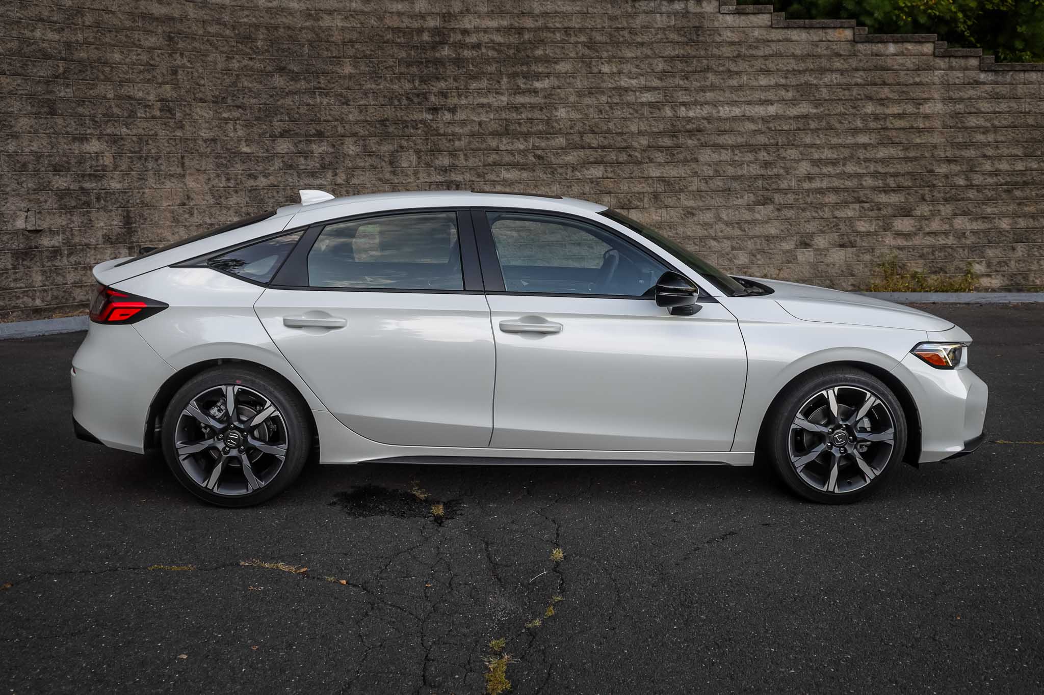 2026 Honda Civic Hybrid Sport Touring photo 2