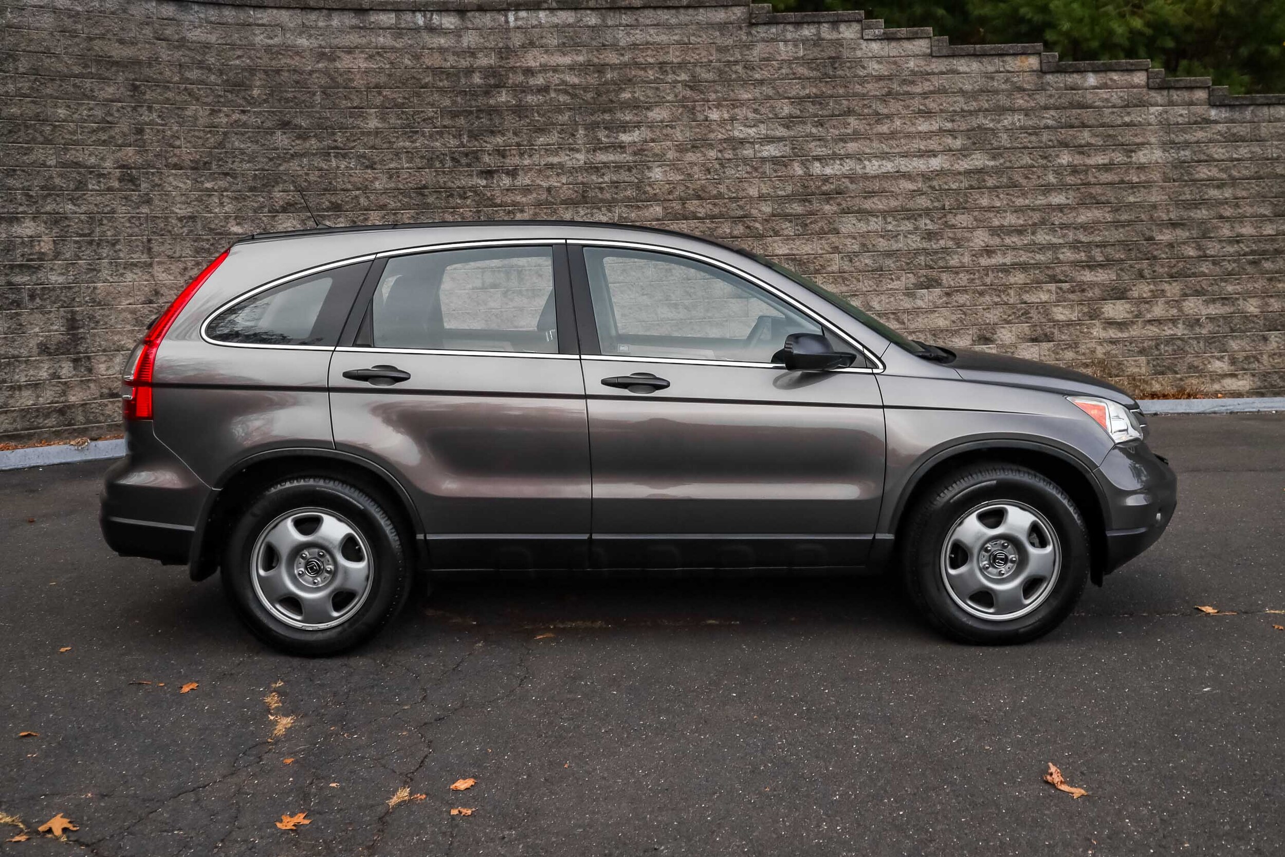 2011 Honda CR-V LX photo 3