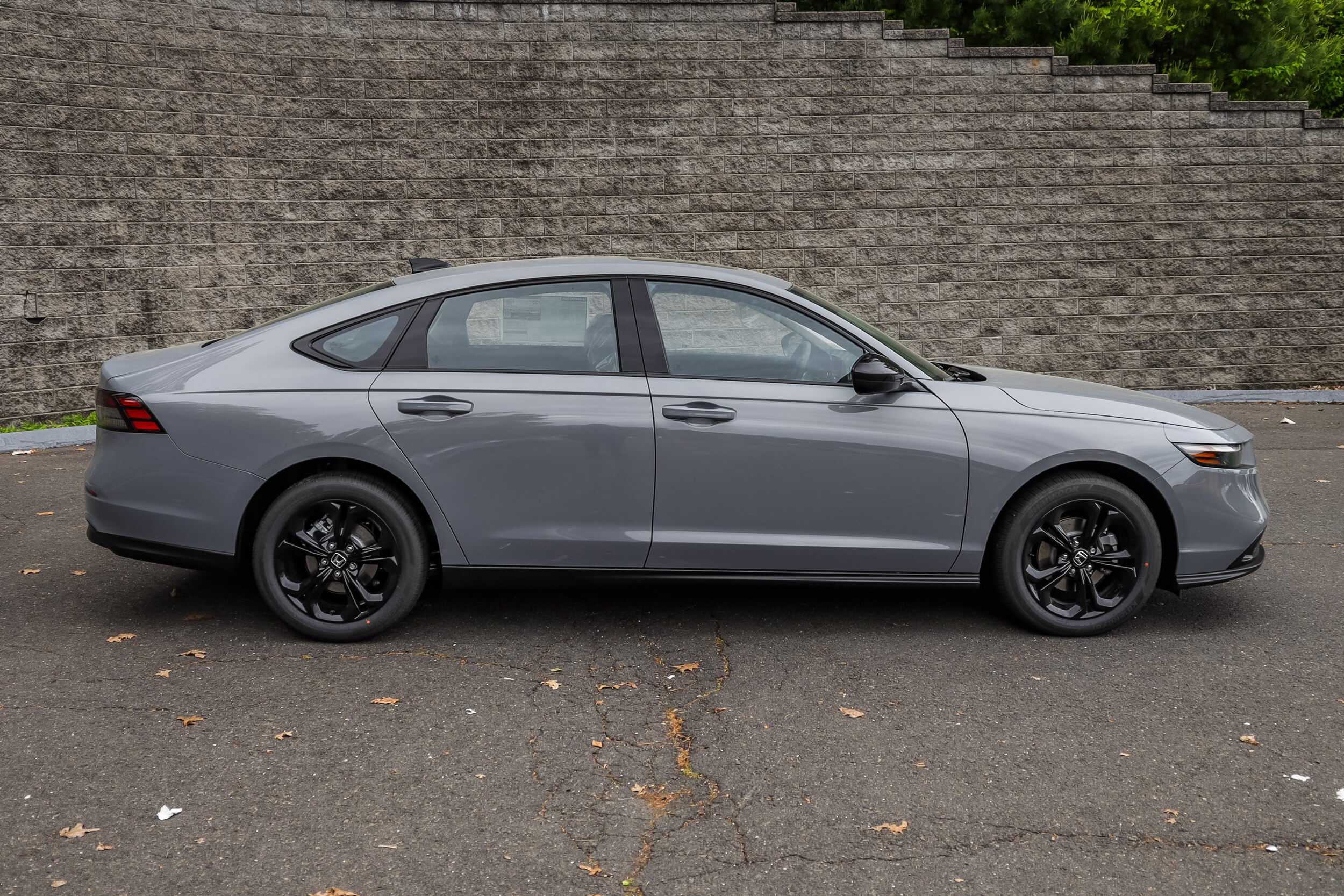 2025 Honda Accord SE photo 2