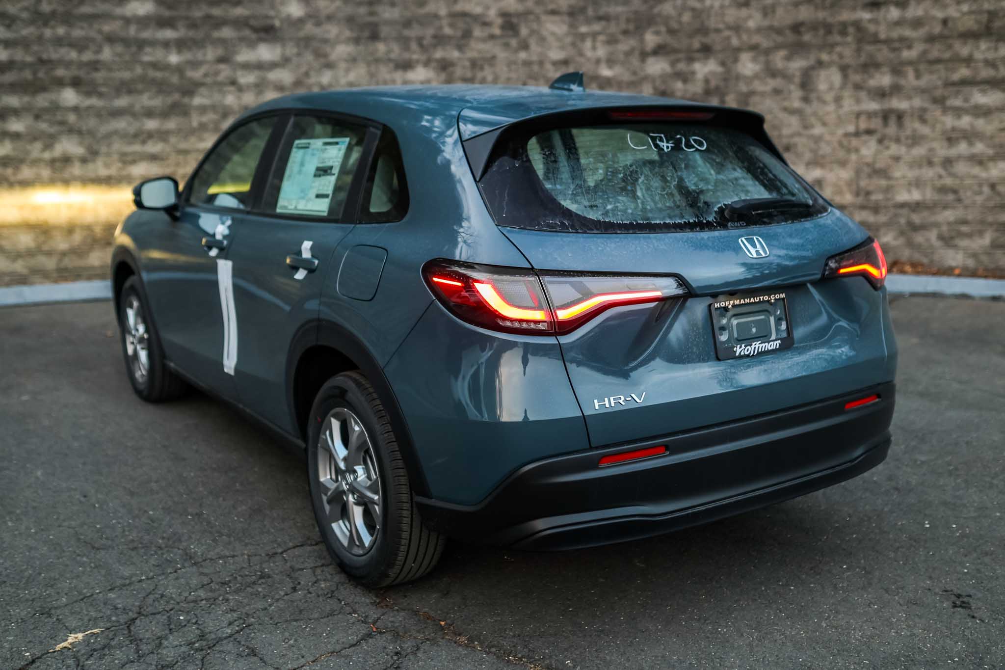2026 Honda HR-V LX photo 4