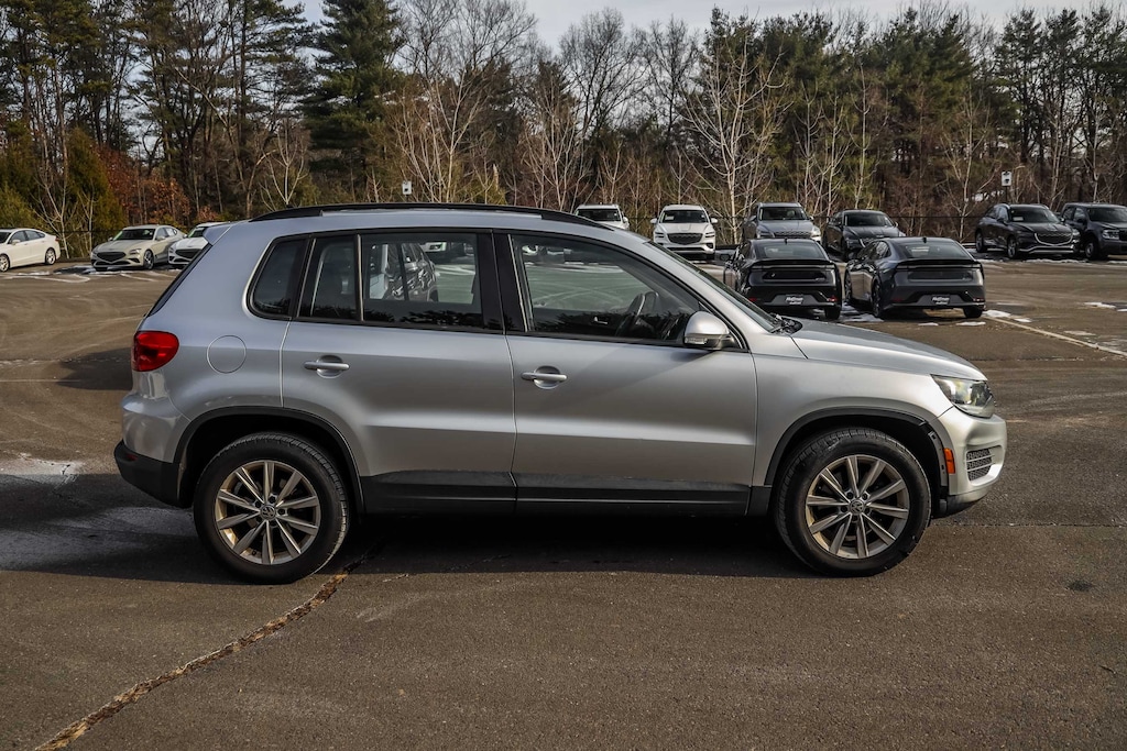 Used 2017 Volkswagen Tiguan Limited 2.0T SUV