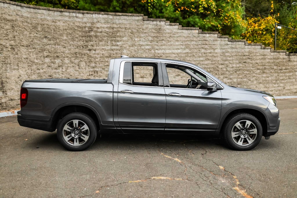 Used 2017 Honda Ridgeline RTL-E Truck Crew Cab