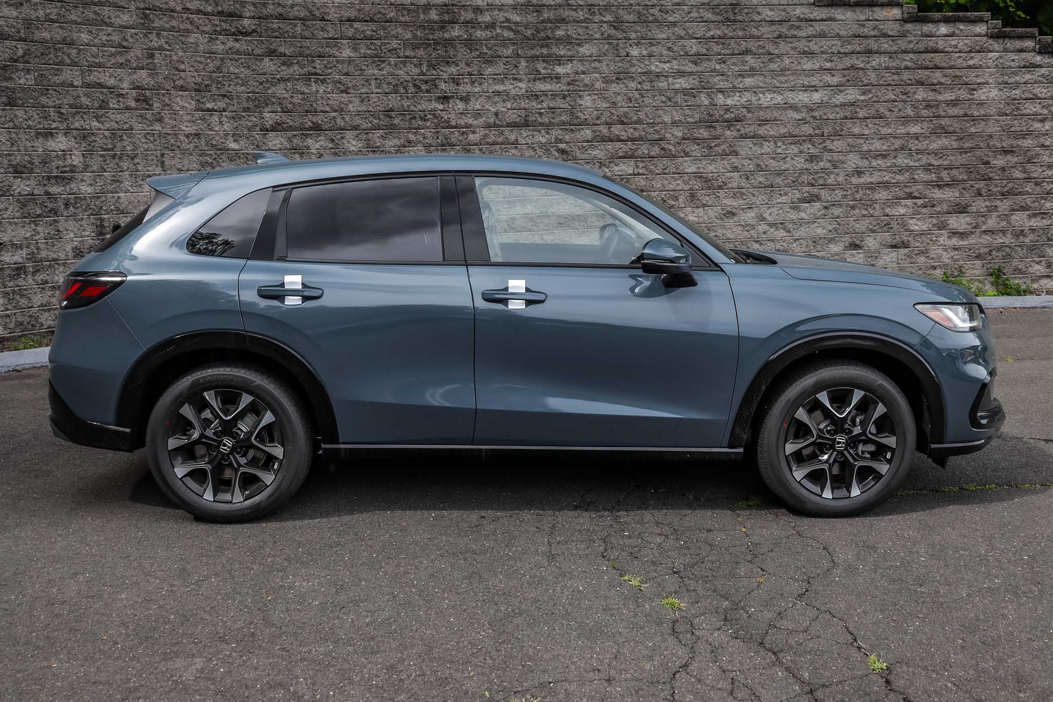 2026 Honda HR-V EX-L photo 2
