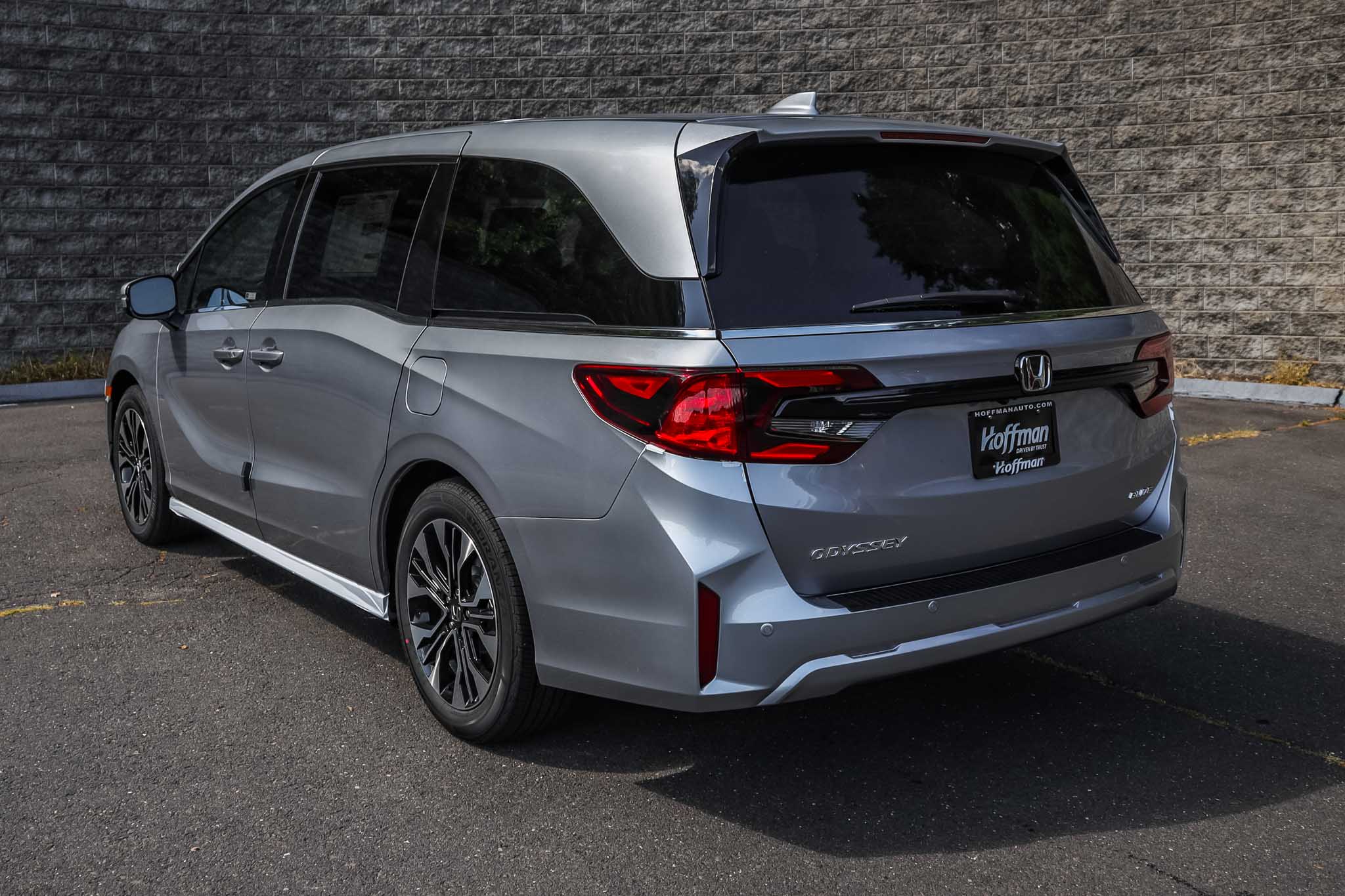 2026 Honda Odyssey Elite photo 4