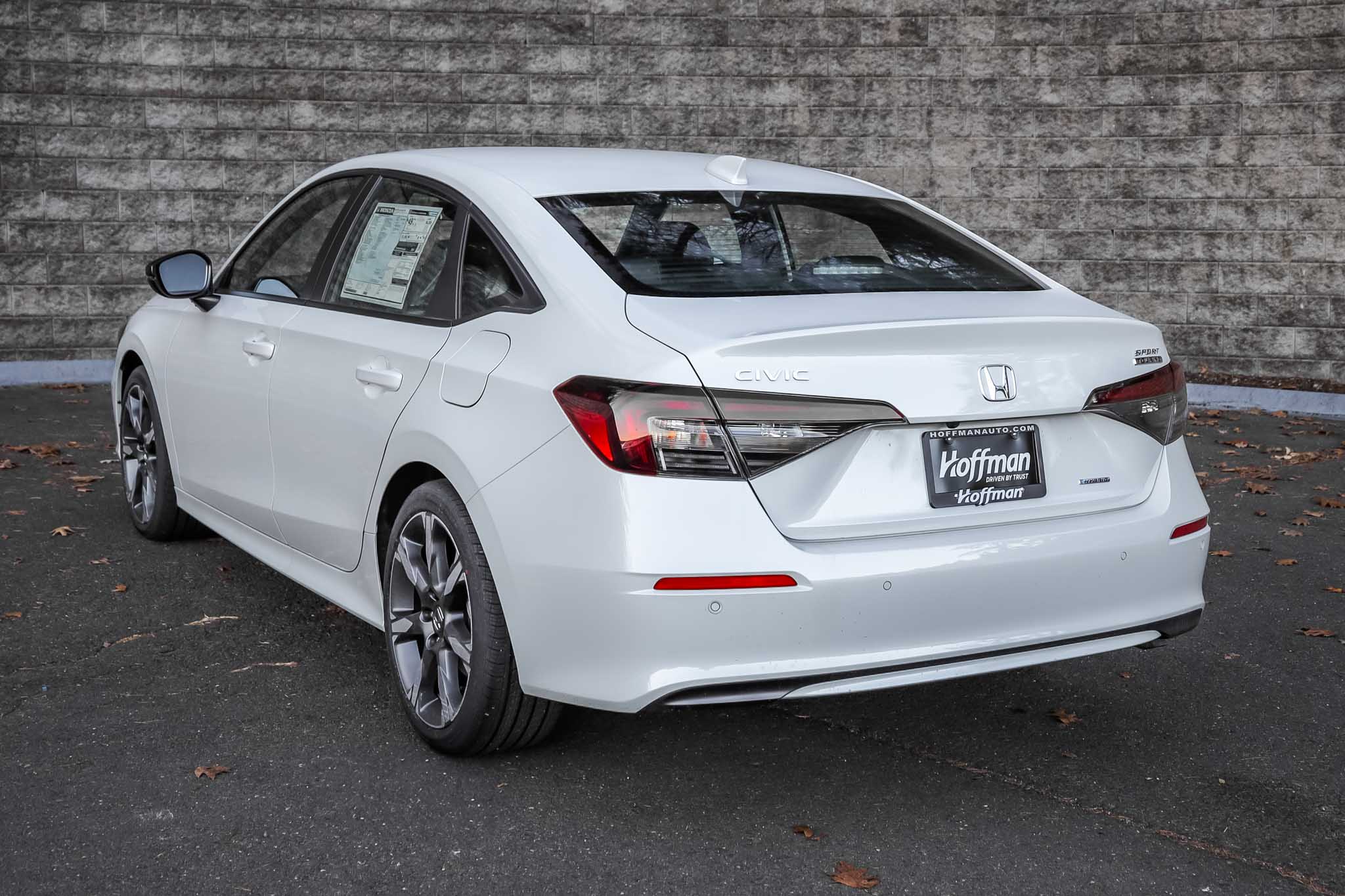 2025 Honda Civic Hybrid Sport Touring photo 4