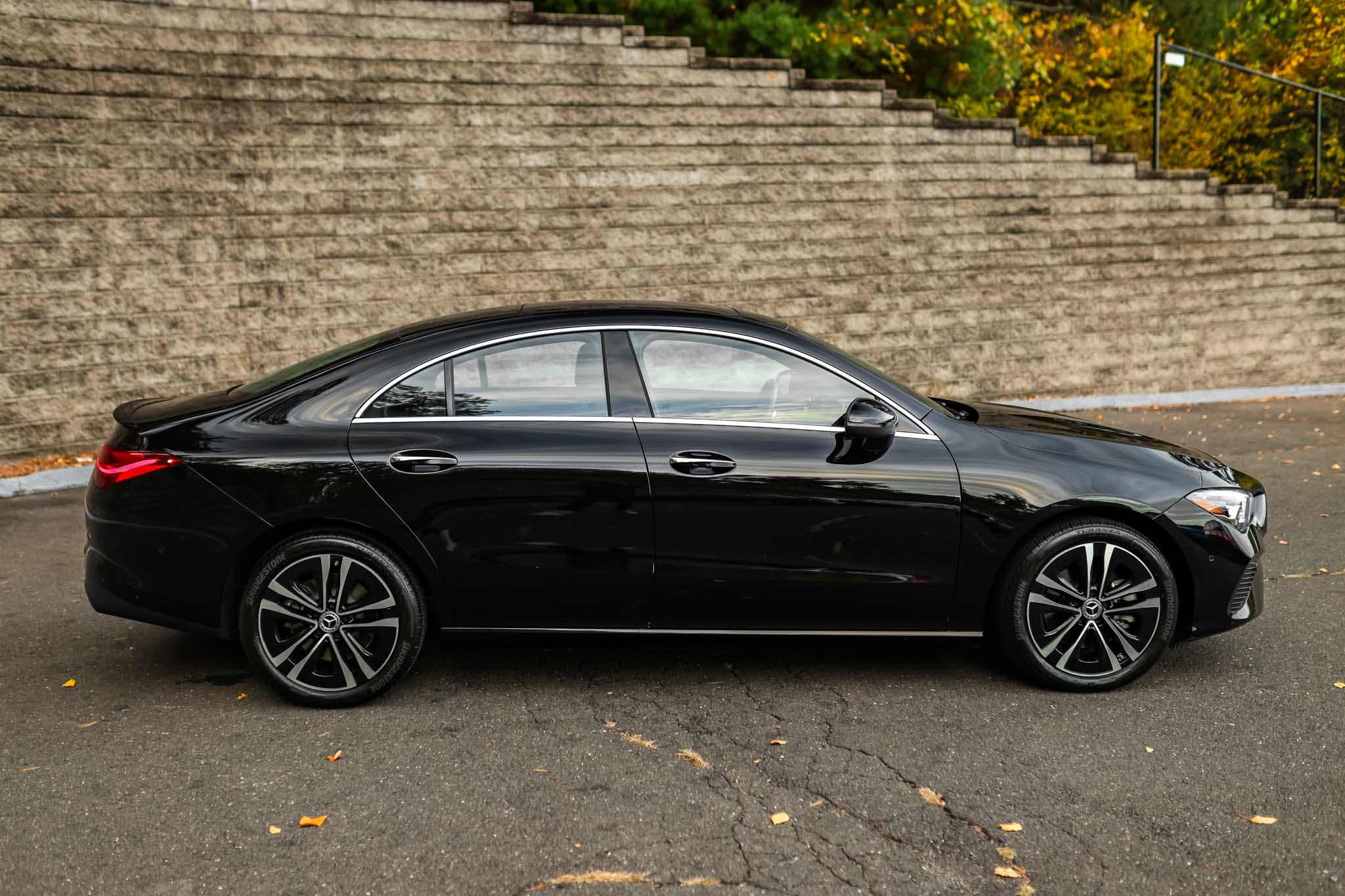 2025 Mercedes Benz CLA 250 4MATIC photo 3