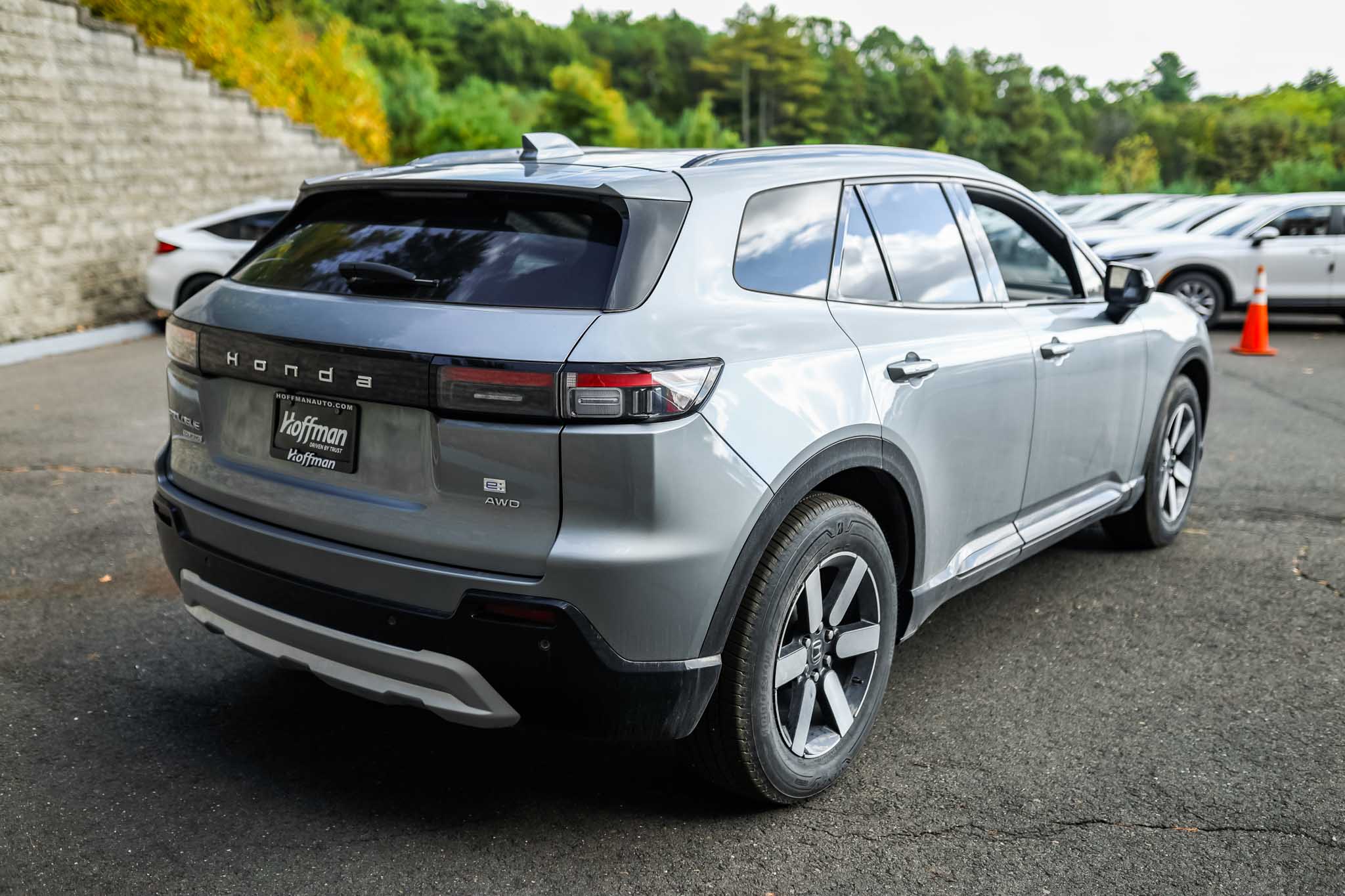 2025 Honda Prologue Touring photo 2