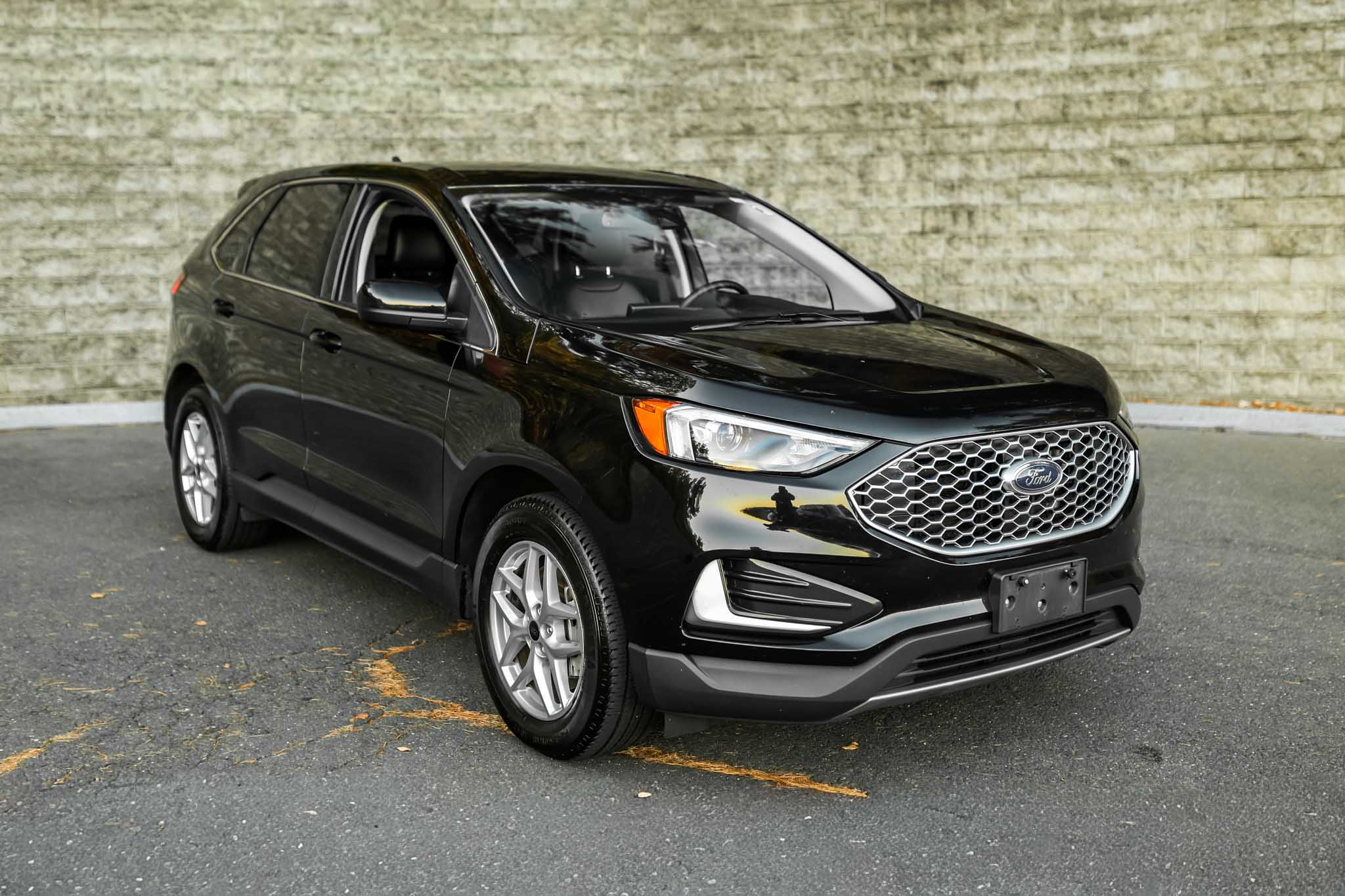 Used 2023 Ford Edge SEL with VIN 2FMPK4J94PBA29311 for sale in Simsbury, CT