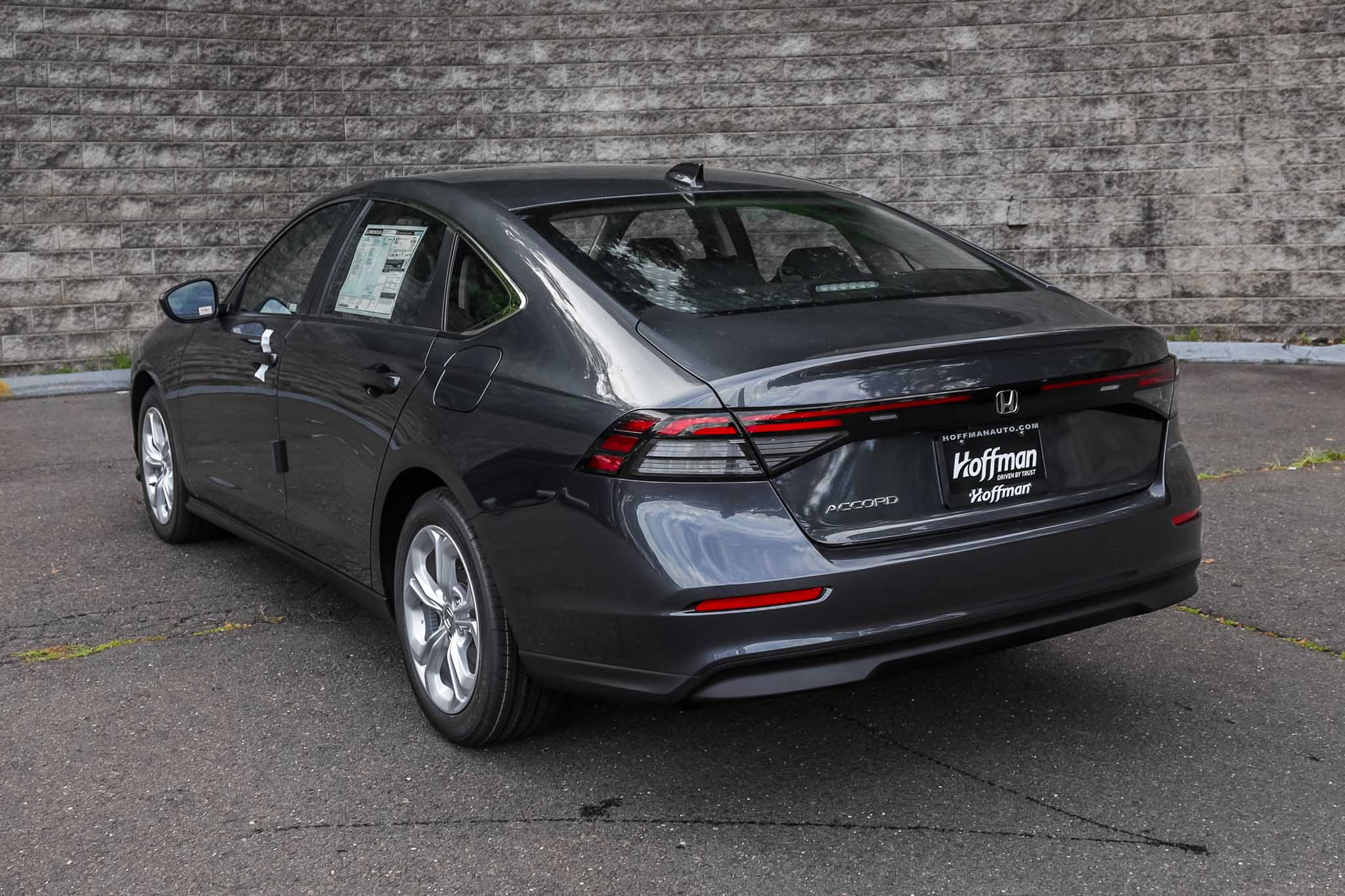 2025 Honda Accord LX photo 4