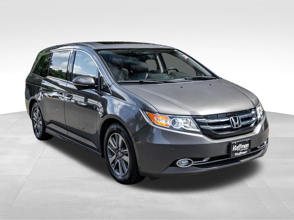 Used 2015 Honda Odyssey Touring with VIN 5FNRL5H96FB112889 for sale in Simsbury, CT