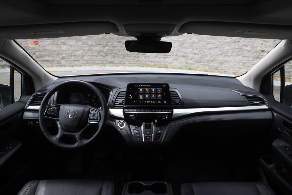 2025 Honda Odyssey 28
