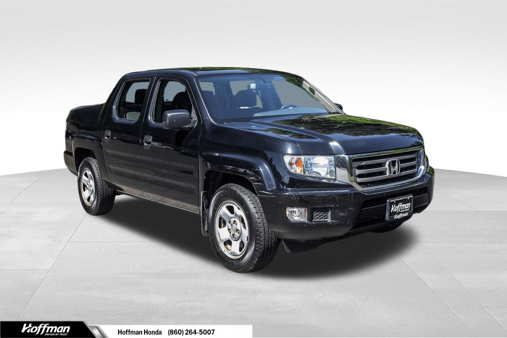 Used 2013 Honda Ridgeline RT with VIN 5FPYK1F28DB017526 for sale in Simsbury, CT