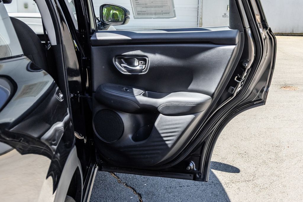 2023 Honda HR-V LX - Photo 19