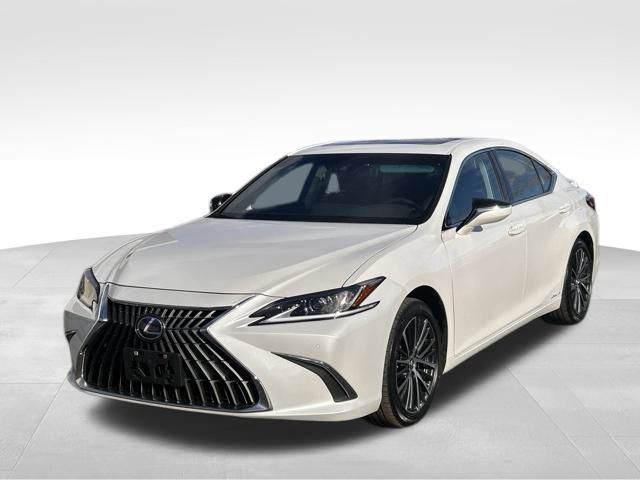 2022 Lexus ES 300h photo 3