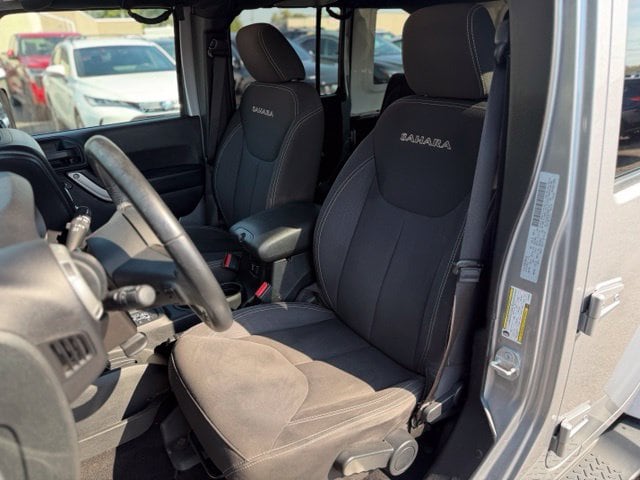 2016 Jeep Wrangler Unlimited Sahara - Photo 15