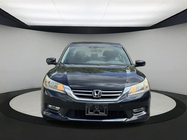 Used 2013 Honda Accord EX-L with VIN 1HGCR2F82DA231804 for sale in East Hartford, CT