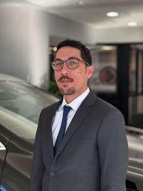 Staff member Santos Mendez from 331ee5984370