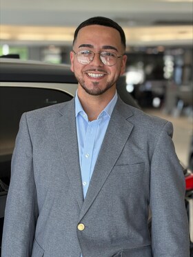 Staff member Chris Coriano from 331ee5984370