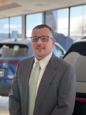 Staff member Steve Cardoza from 331ee5984370