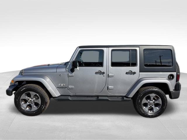 2016 Jeep Wrangler Unlimited Sahara - Photo 4
