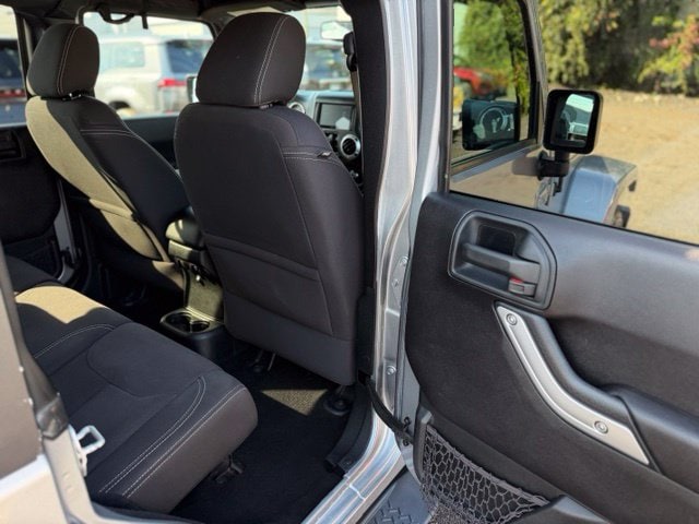 2016 Jeep Wrangler Unlimited Sahara - Photo 10