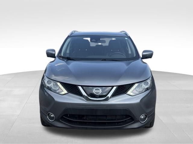 Used 2017 Nissan Rogue Sport SL with VIN JN1BJ1CR2HW129679 for sale in East Hartford, CT