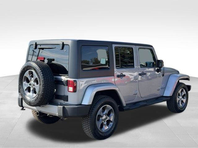2016 Jeep Wrangler Unlimited Sahara - Photo 7