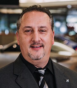 Staff member Walter Pethick from 331ee5984370