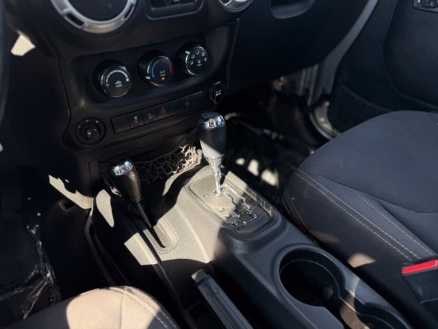 2016 Jeep Wrangler Unlimited Sahara - Photo 25