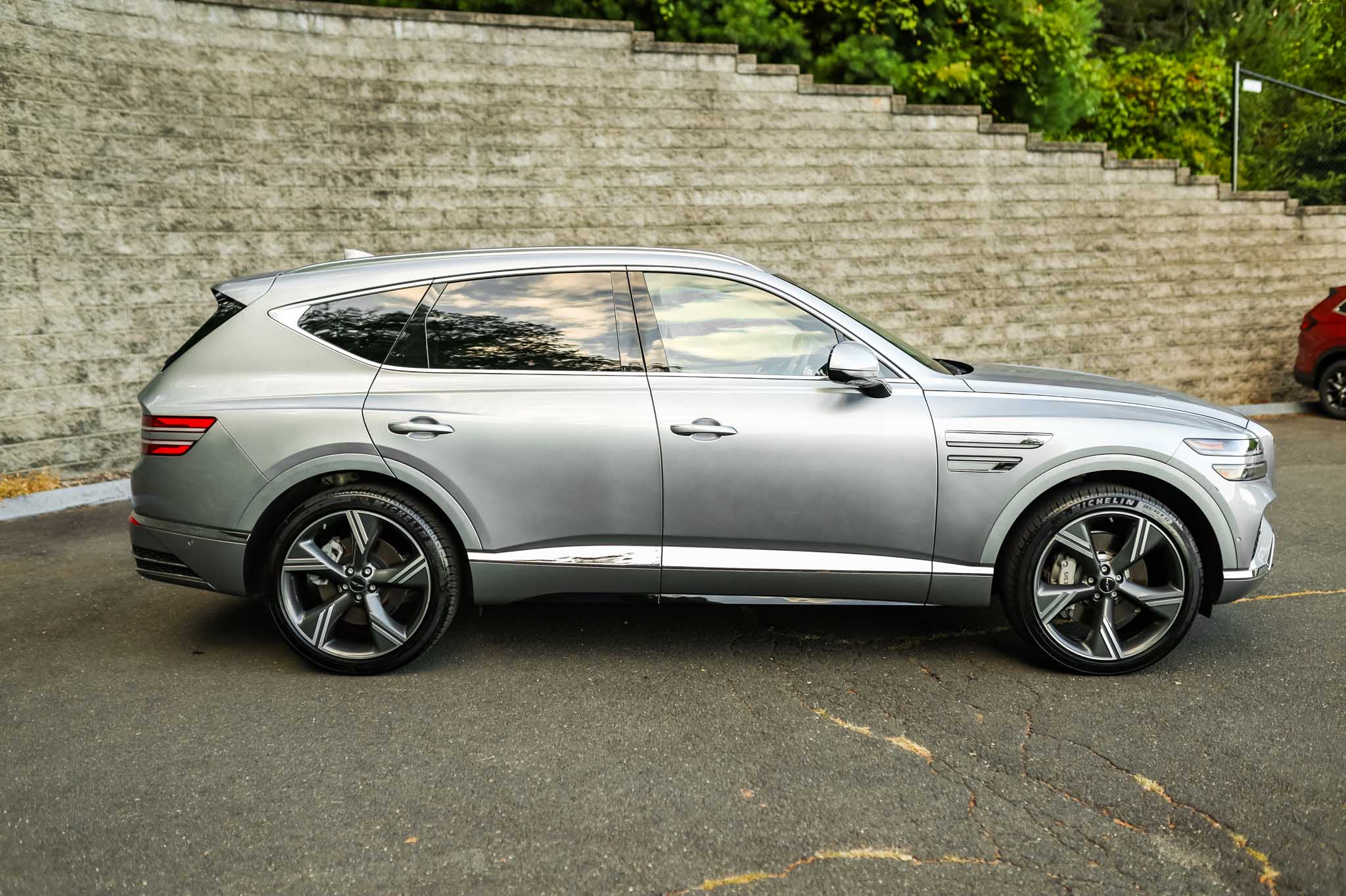 2025 Genesis GV80 3.5T Prestige AWD photo 2