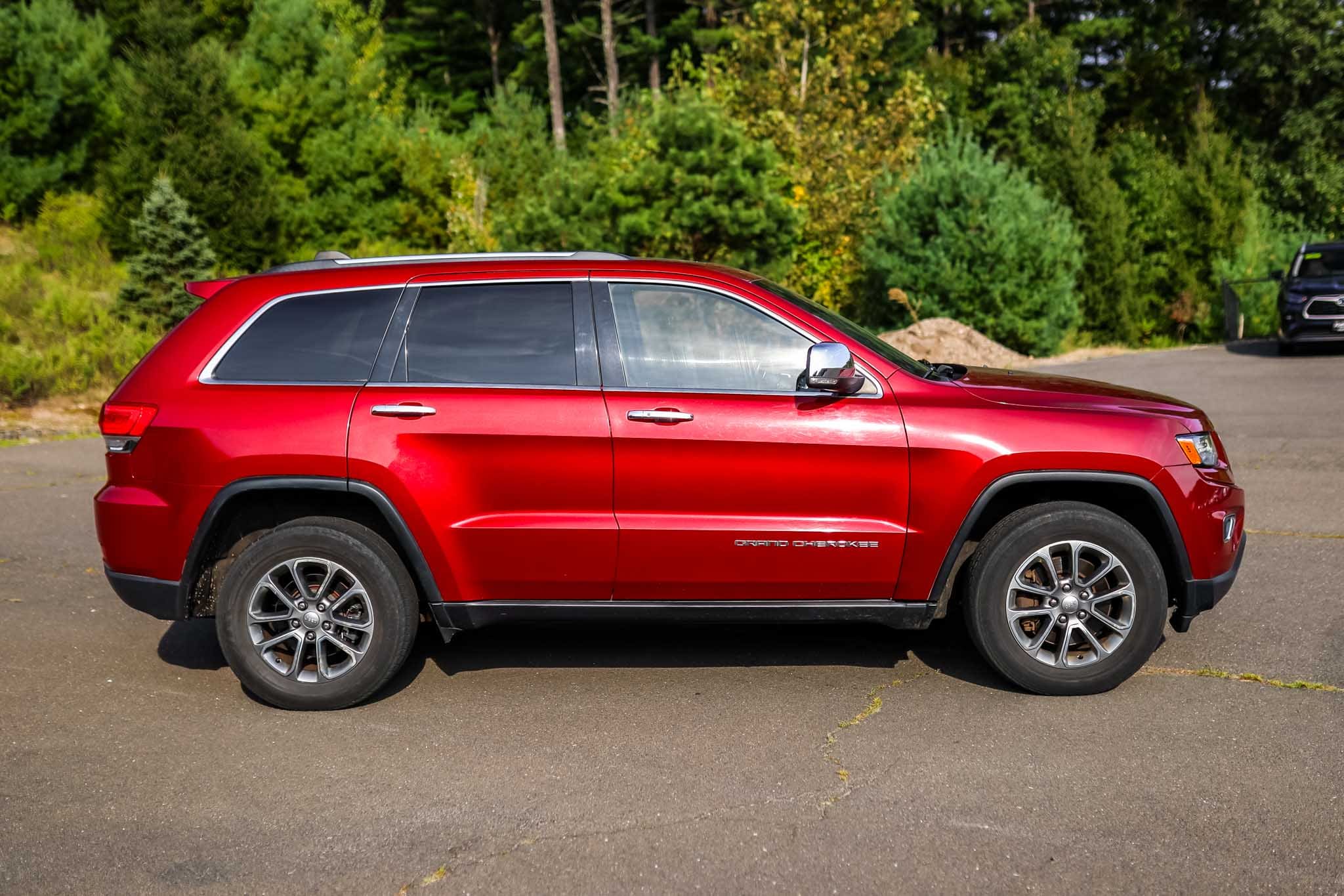 Used 2014 Jeep Grand Cherokee Limited with VIN 1C4RJFBM6EC293254 for sale in Simsbury, CT