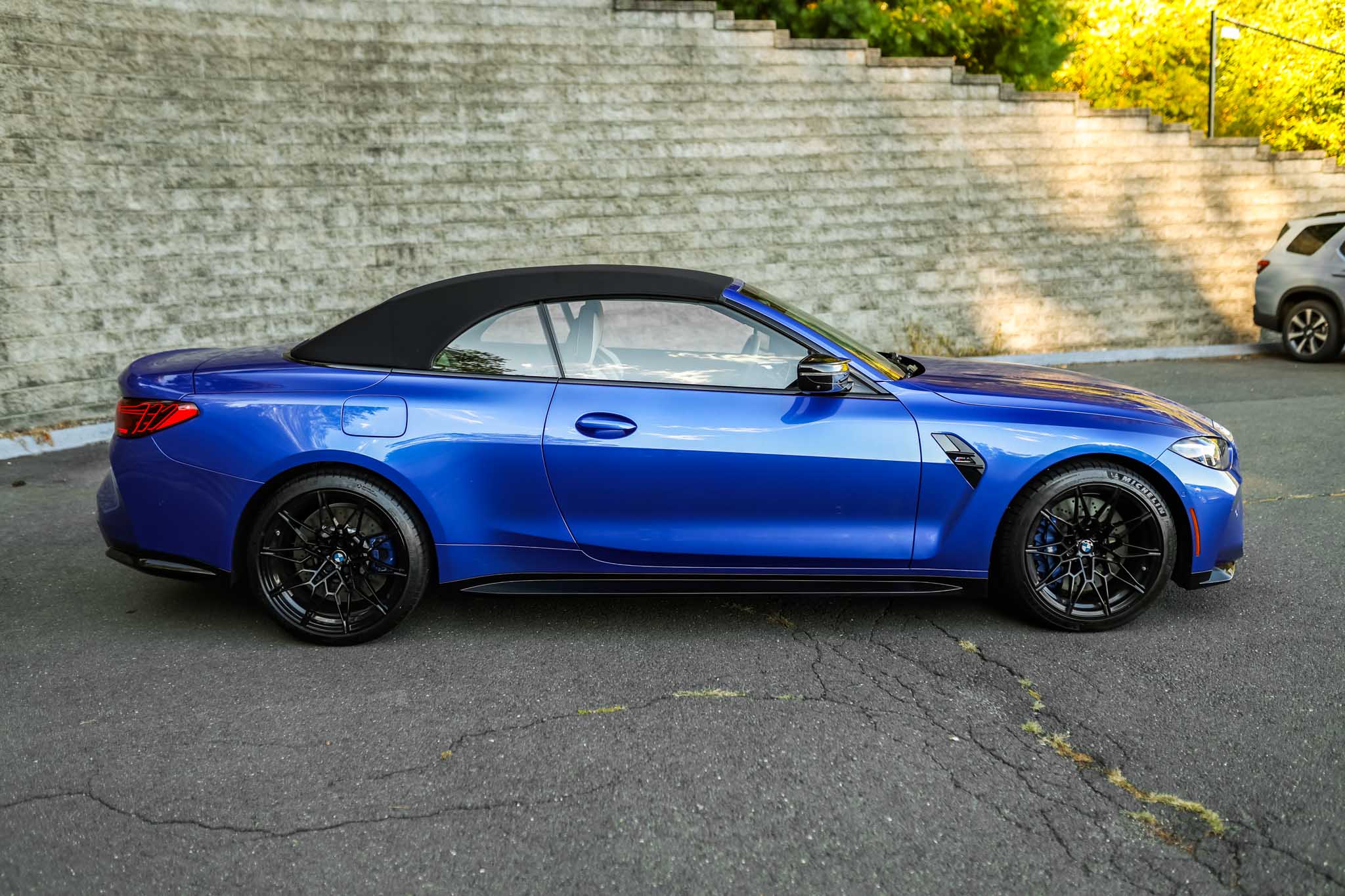 2025 Bmw M4 Convertible photo 3