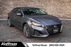 2025 Nissan Altima SL Sedan